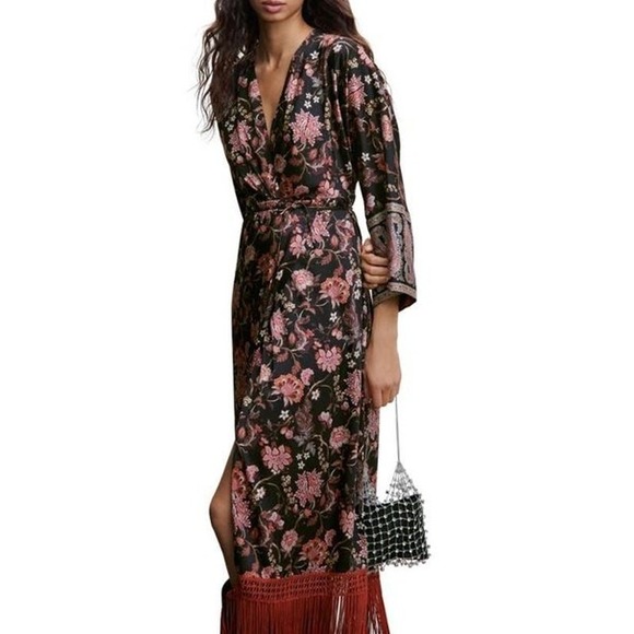 Mango MNG Floral Fringe Maxi Kimono Dress Bell Sleeve Black Red Women's Size 6 - Picture 2 of 16